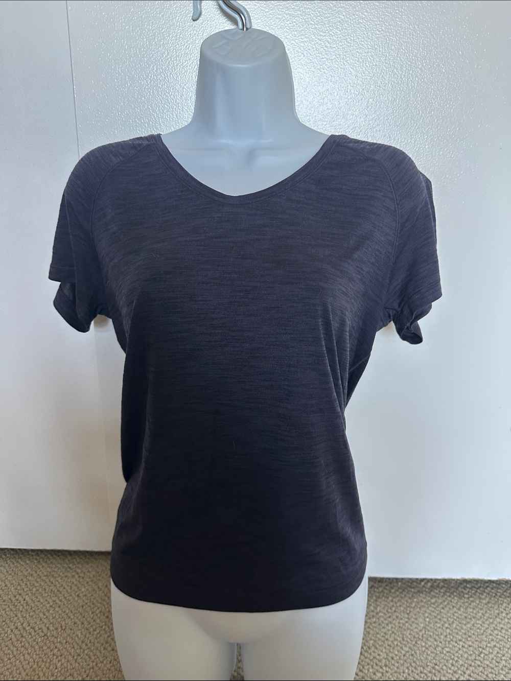 Lululemon Women’s Classic Short Sleeve Scoop Neck Tee